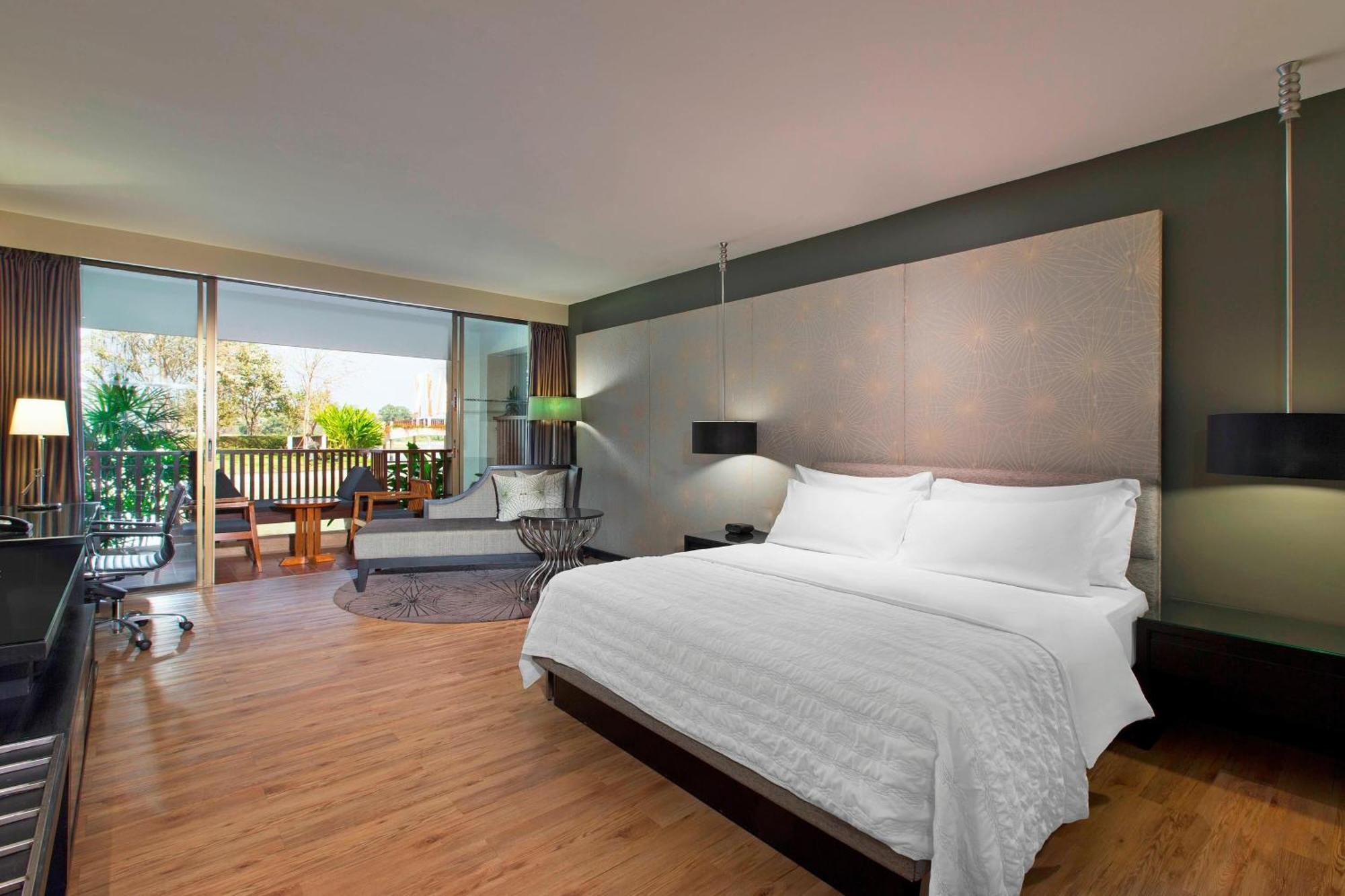 Habitación Deluxe con balcón y vistas al río - 1 cama extragrande